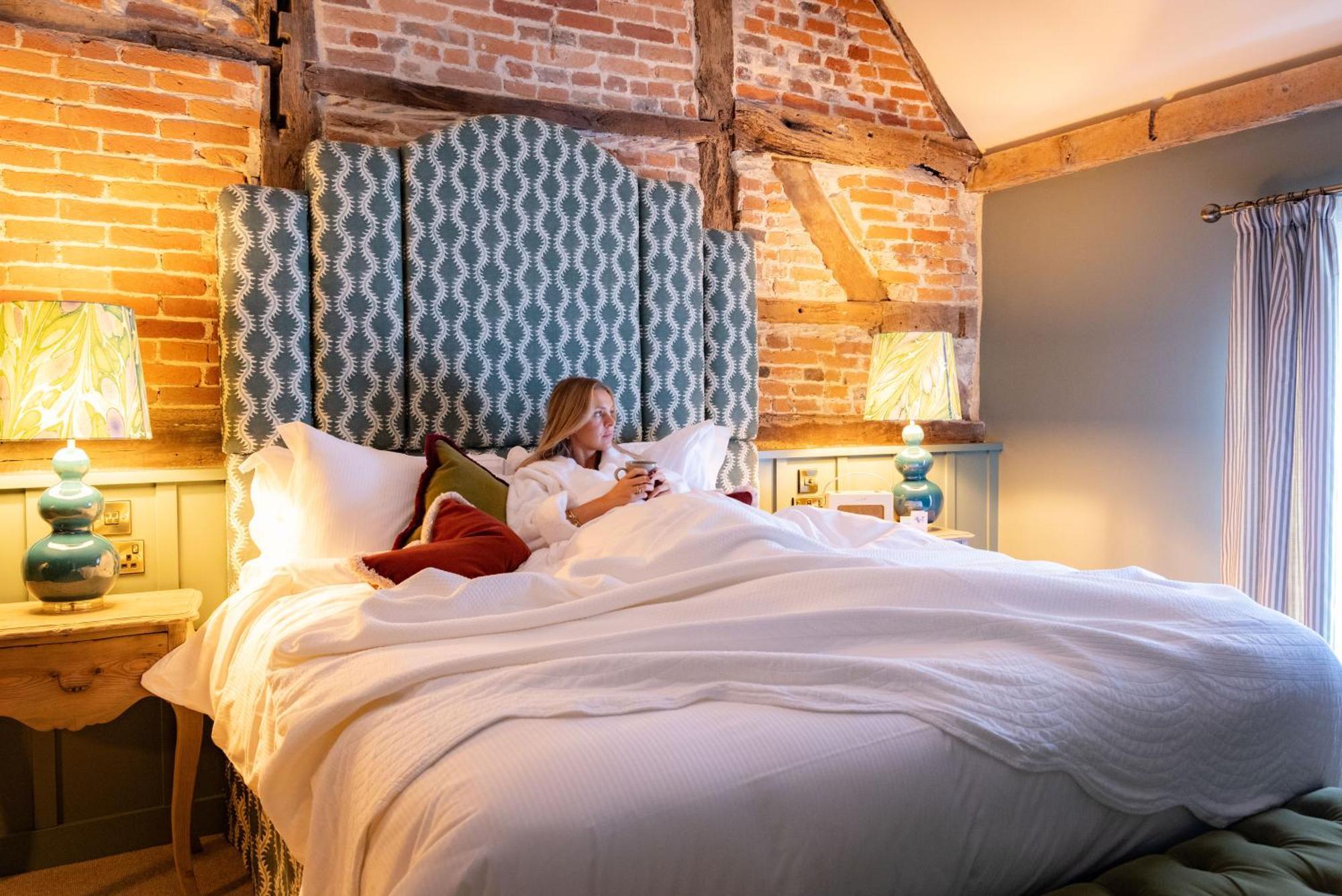 The Coat And Bear - A Heartwood Inn Newbury  Esterno foto