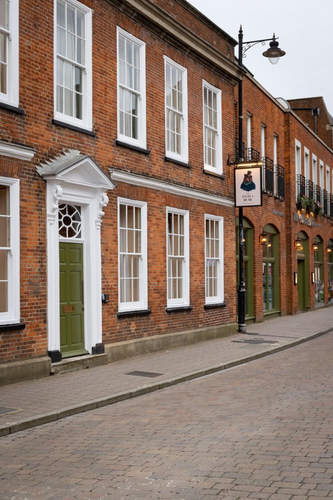 The Coat And Bear - A Heartwood Inn Newbury  Esterno foto